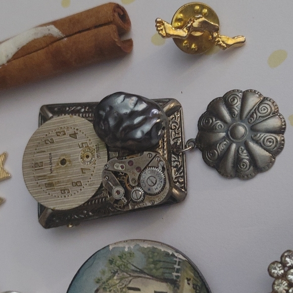 Brooch / Pin assortment 80s 90s - Picture 6 of 9